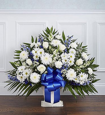 Heartfelt Blue &#038; White Sympathy Basket